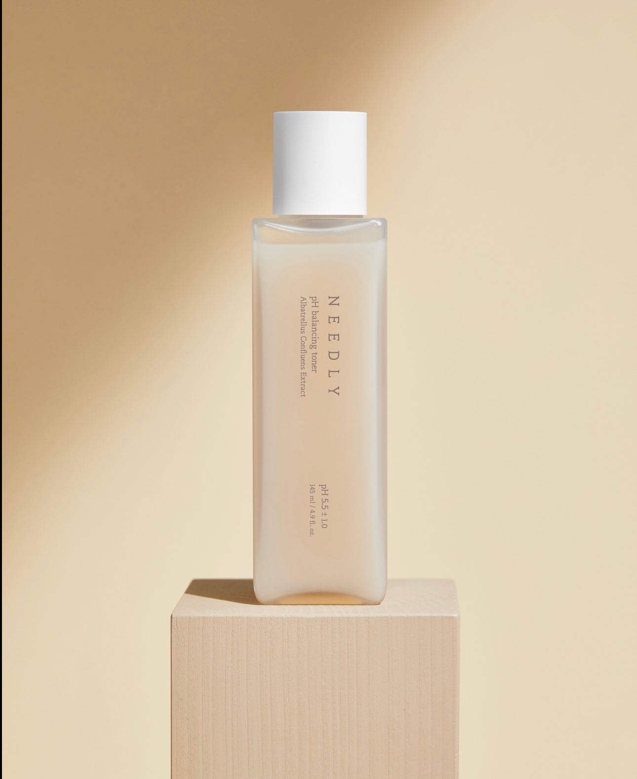 Зволожувальний тонер з екстрактом гриба Альбатрелус Needly pH balancing toner, 145 ml