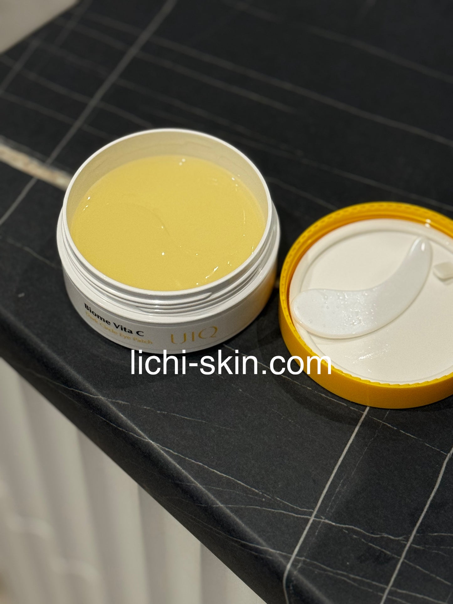 Патчі для шкіри навколо очей UIQ Biome Vita C Dark Circle Eye Patch 60 шт