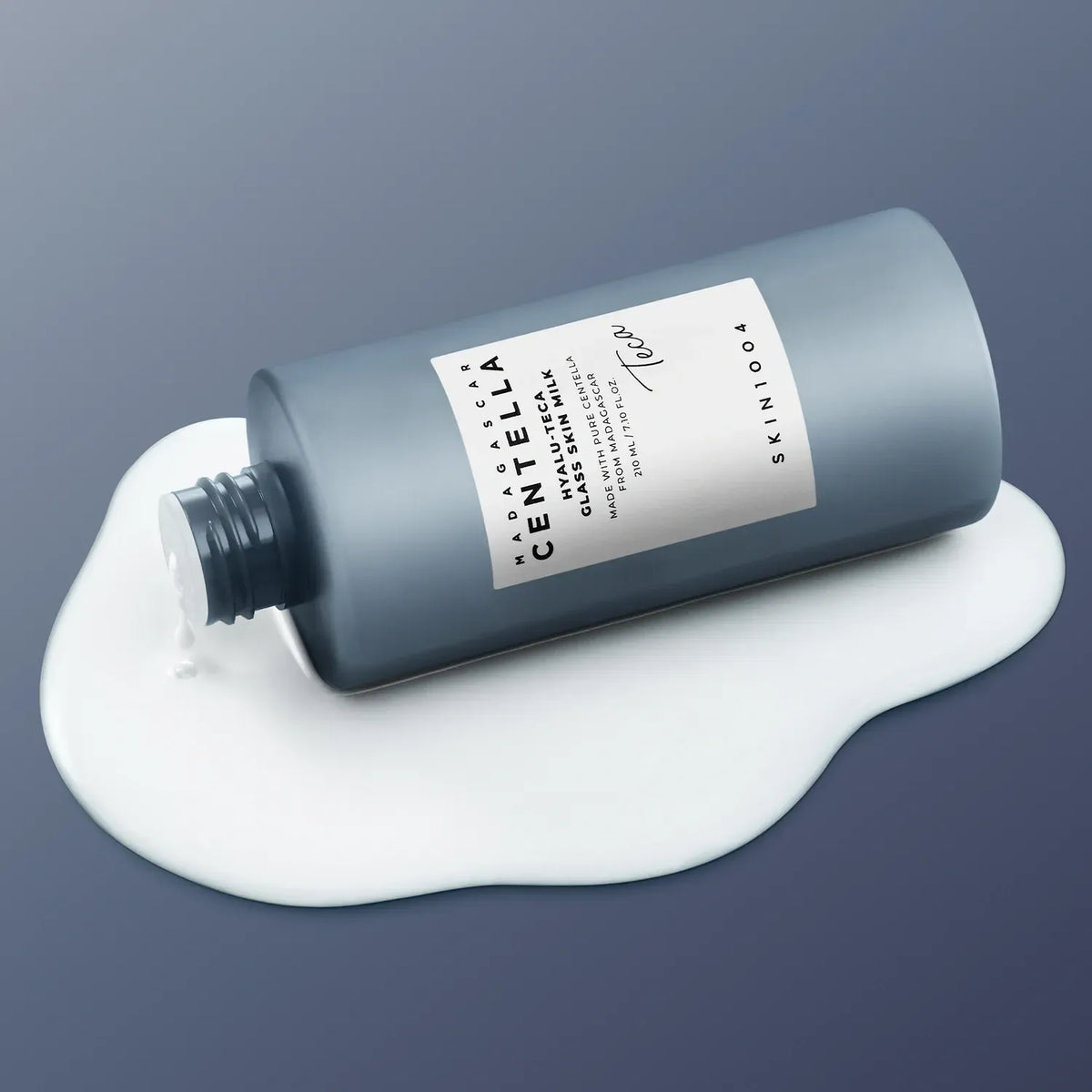 Молочний тонер SKIN1004 Madagascar Centella Hyalu-Teca Glass Skin Milk, 210 ml